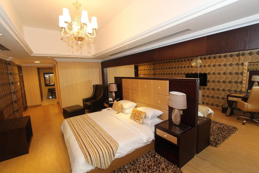 Ivory Grand Hotel Apartments Dubai Ngoại thất bức ảnh